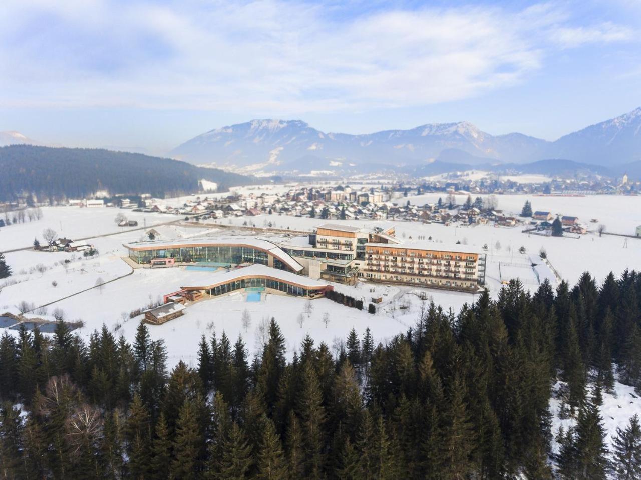 Aldiana Club Salzkammergut Und Grimmingtherme Бад Митерндорф Екстериор снимка